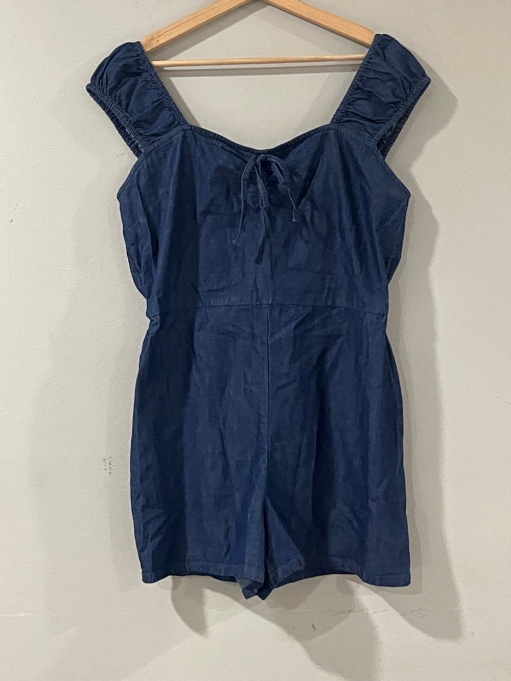Derek Heart Navy Sleeveless Tie-Front One-Piece Romper